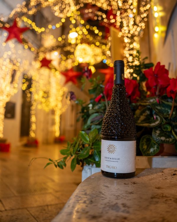 TAGARO SEI CASELLE NEGROAMARO PUGLIA IGP