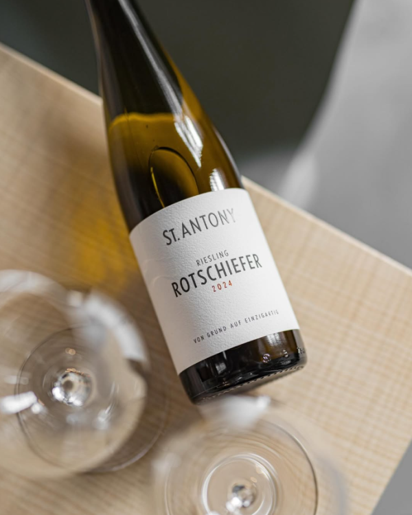 ST. ANTONY RIESLING ROTSCHIEFER TROCKEN RHEINHESSEN
