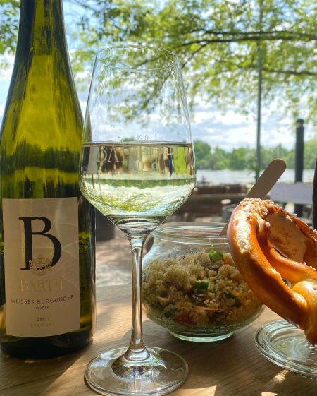 WEIN-UND SEKTGUT BARTH WEISSER BURGUNDER TROCKEN BIO RHEINGAU - obrazek 4